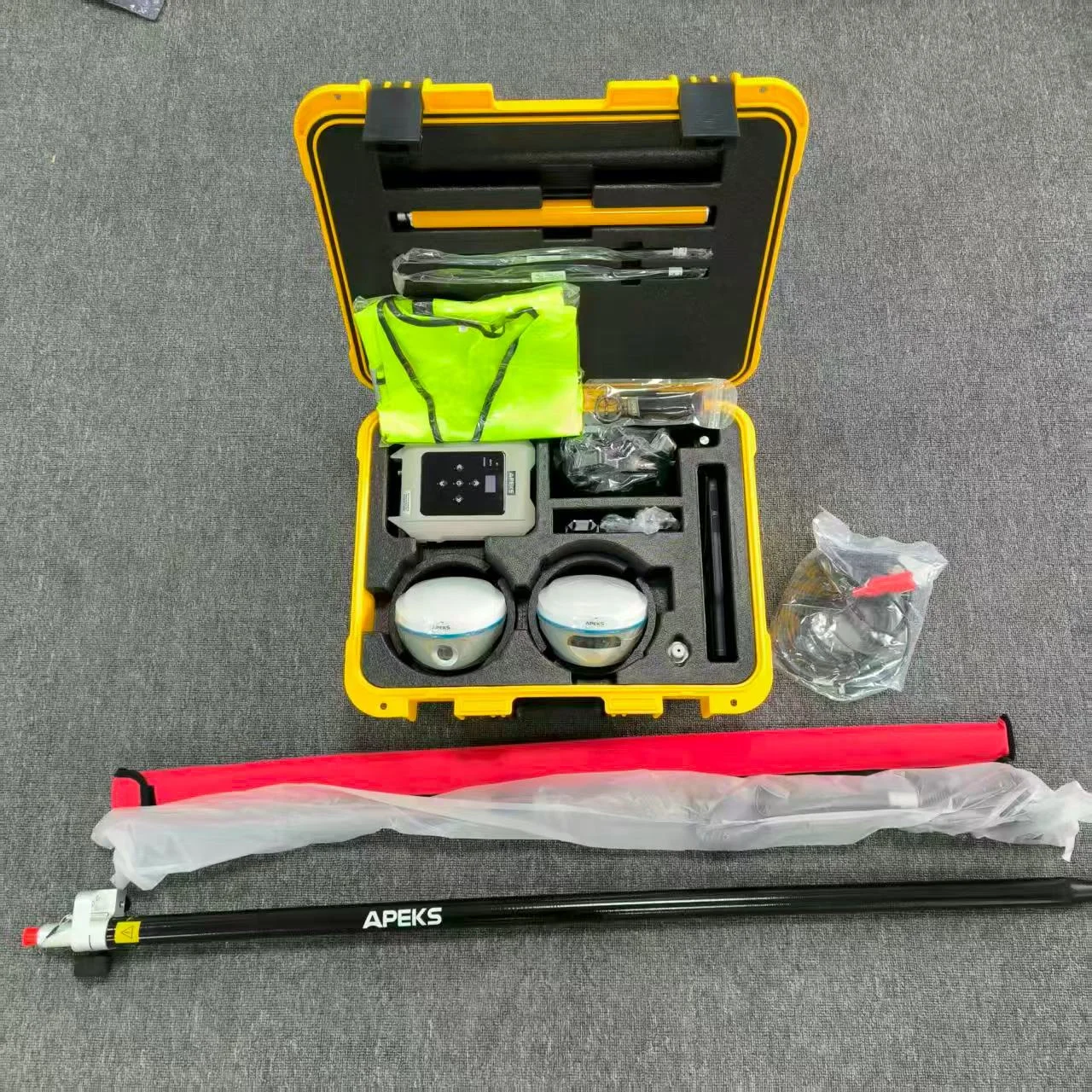 Apeks AP10 + AP30 GNSS RTK Smart