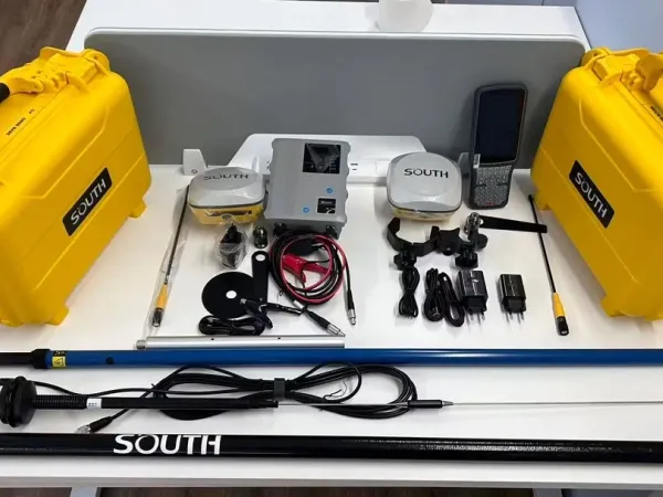 SOUTH Galaxy G1 / G6 GNSS RTK